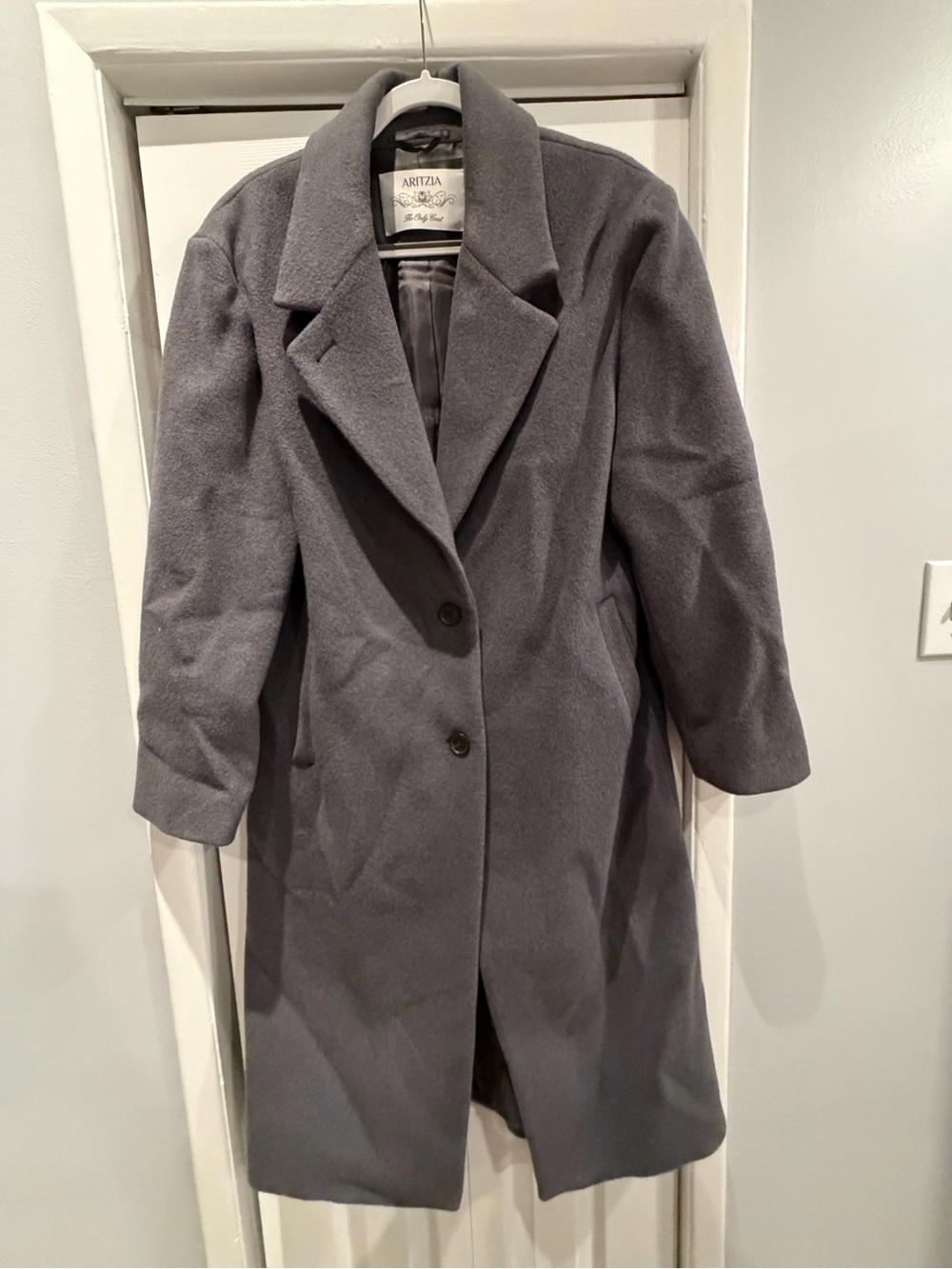 Aritzia Charcoal Gray Wool-Blend Single-Breasted Coat